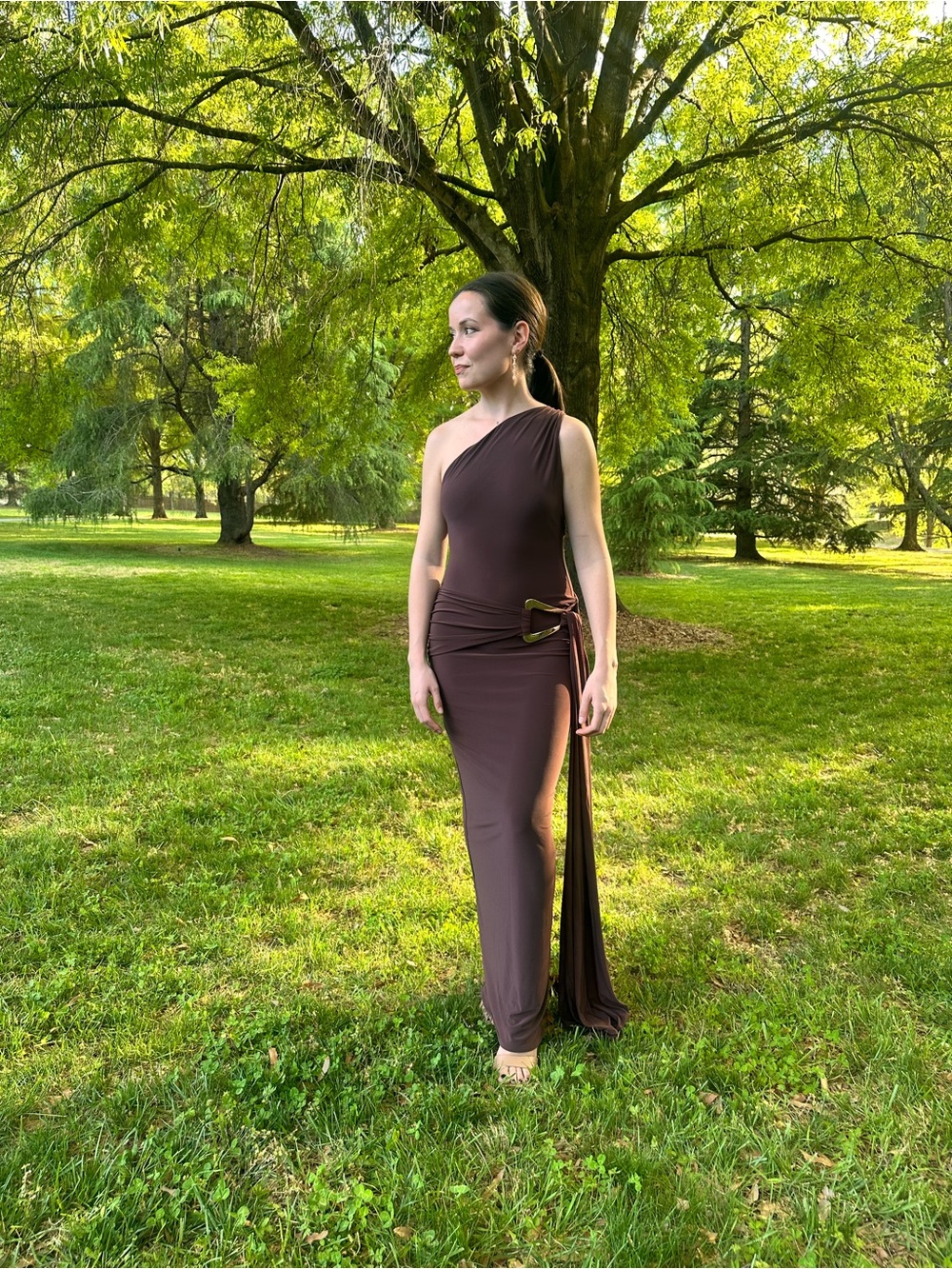 Club L London: BONNIE One-Shoulder Brown Evening Gown with Draped Buckle Detail - Picture 5 of 5